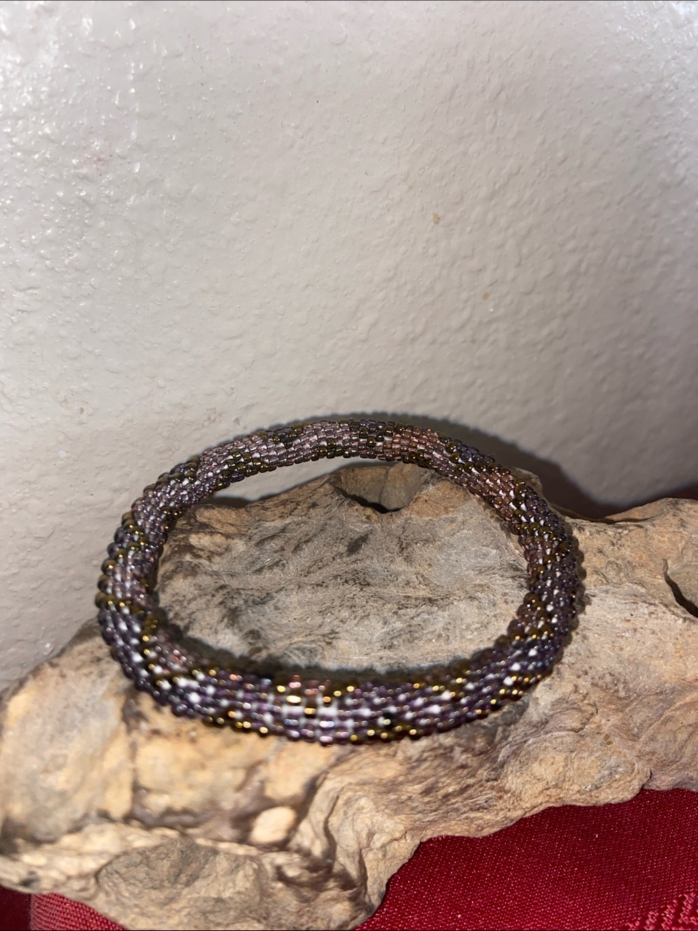 5/$10❤️❤️❤️Lily and Laura Purple & Gray Glass Seed Beaded Bangle Bracelet